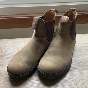 Authentic Blundstone Brown Chelsea Boots